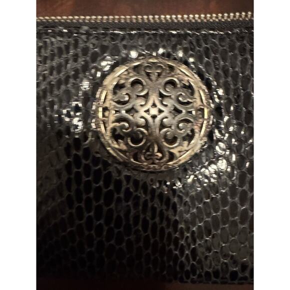 Brighton Medallion Zip Leather Wallet Clutch With Multiple Card Holders - Picture 2 of 9